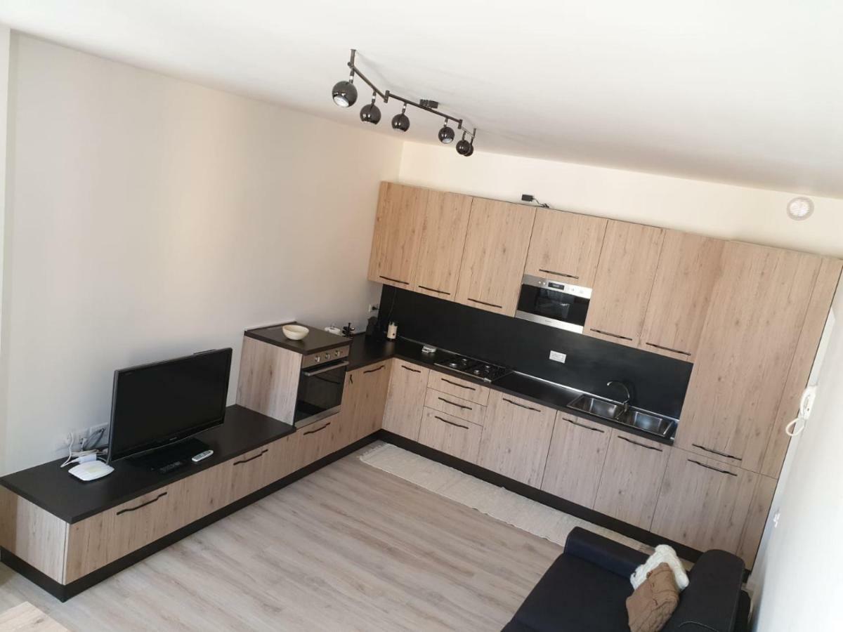 One-Bedroom Apartment,876223121:JPEG